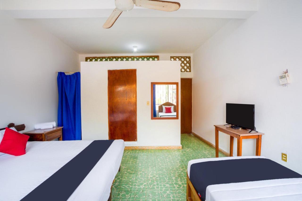 Hotel Adelita Zihuatanejo Eksteriør billede