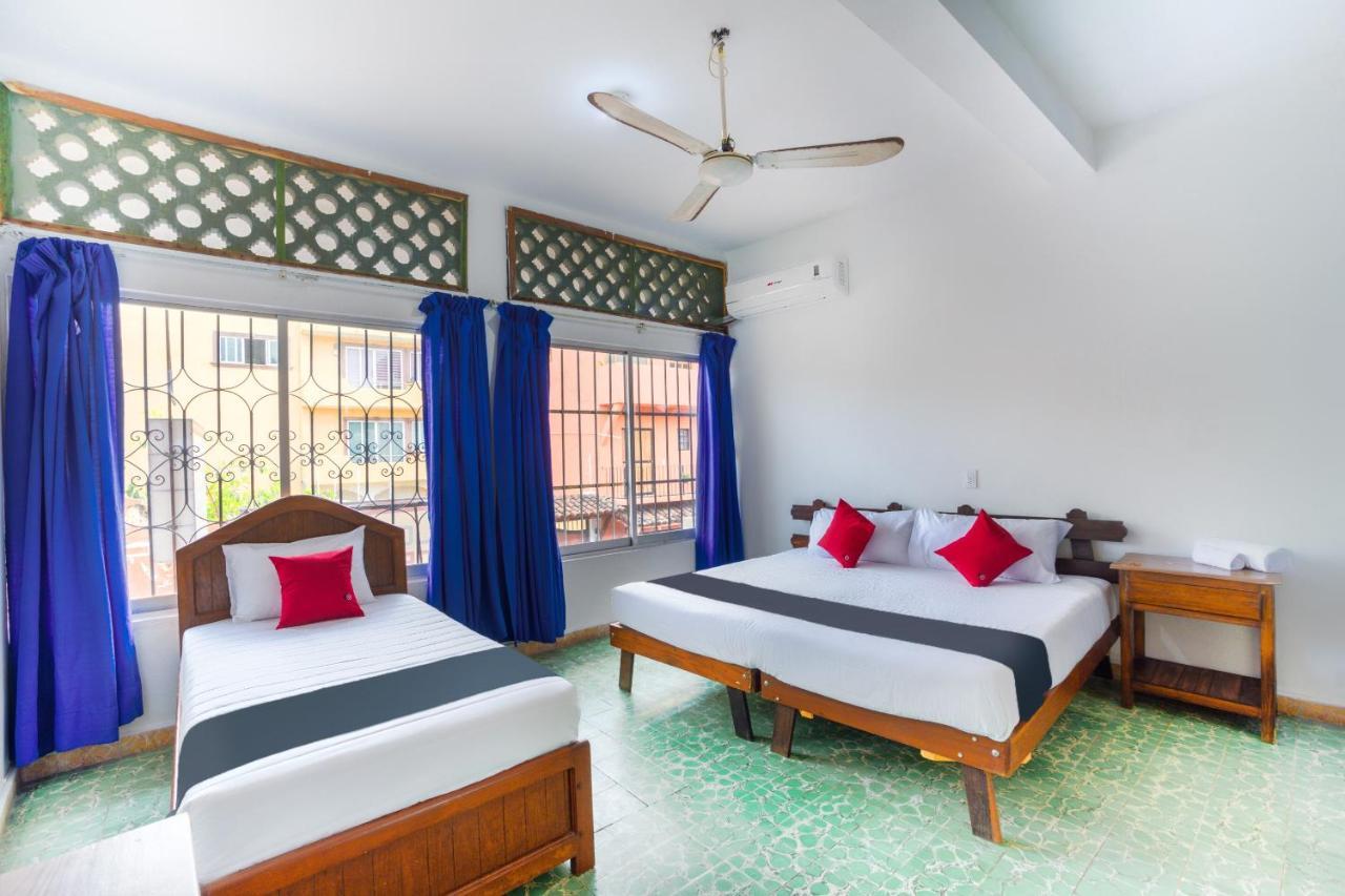 Hotel Adelita Zihuatanejo Eksteriør billede