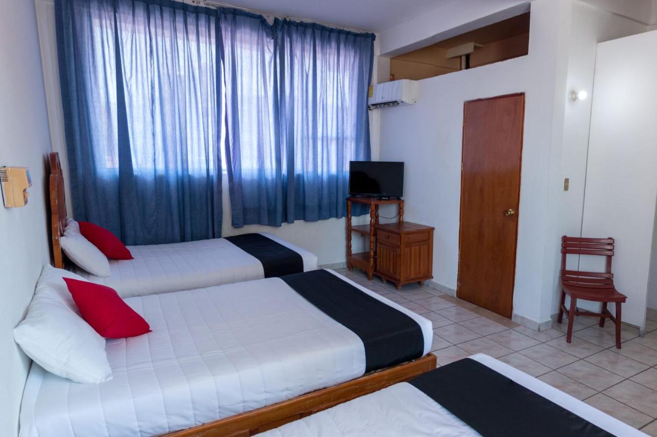 Hotel Adelita Zihuatanejo Eksteriør billede