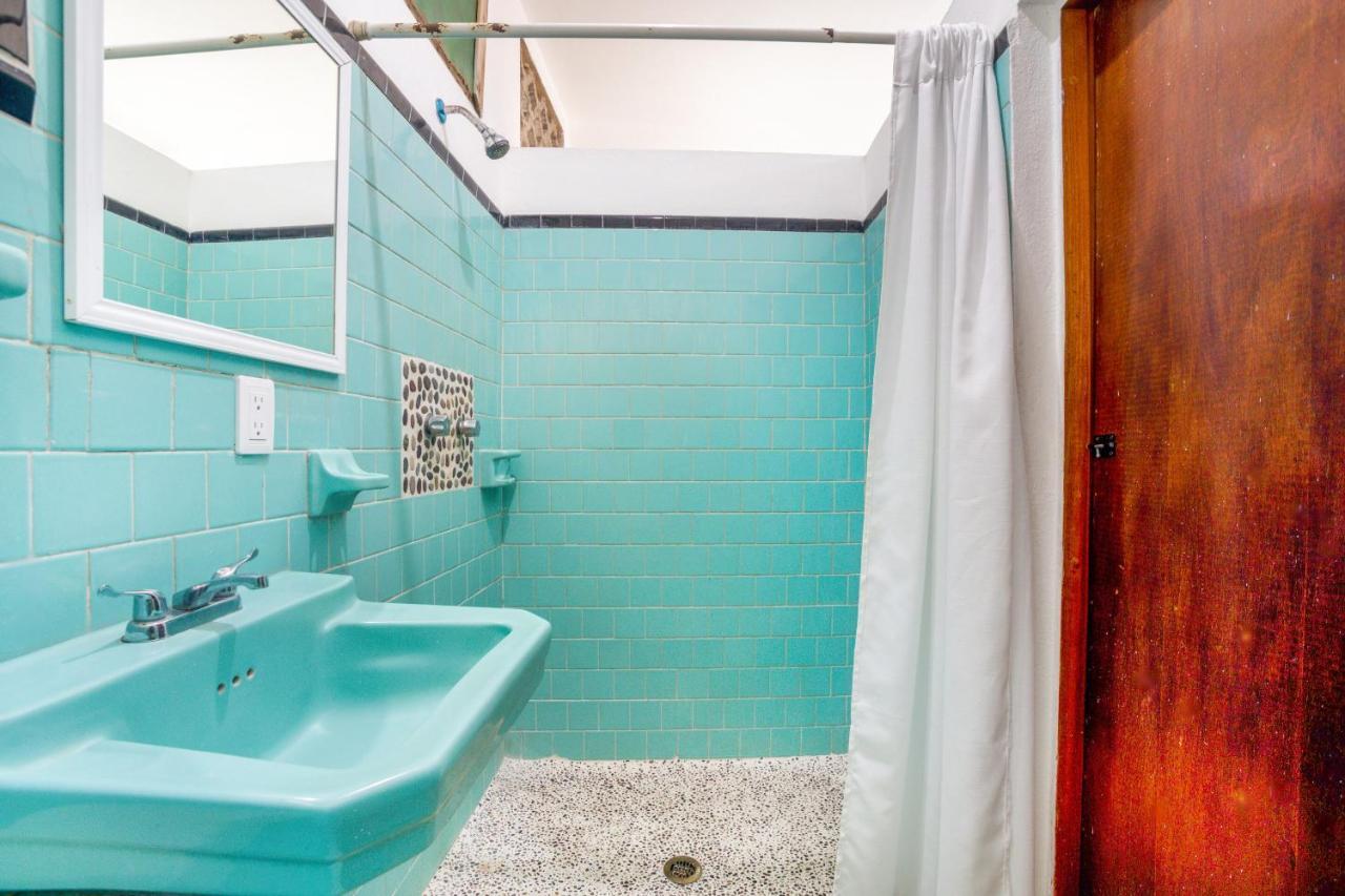 Hotel Adelita Zihuatanejo Eksteriør billede