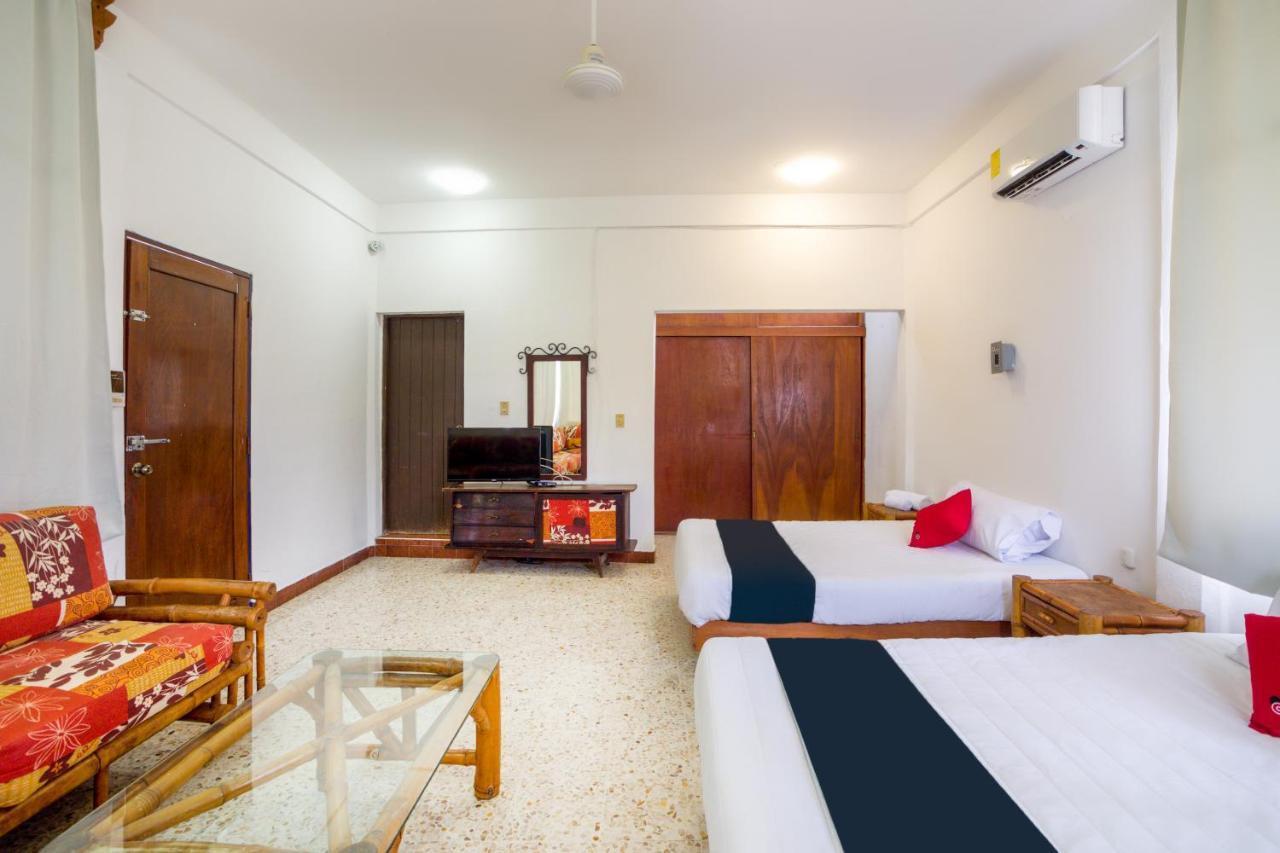 Hotel Adelita Zihuatanejo Eksteriør billede